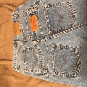 2 pairs of 501 Levi’s